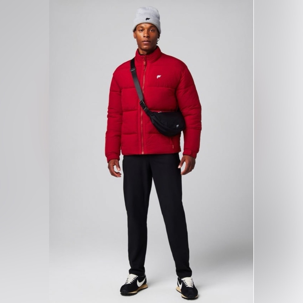 Men's NWT Fabletics “The Essential” Puffer Jacket in Holly Berry red